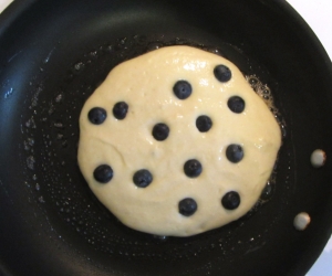 Bb ricotta pancakes in pan